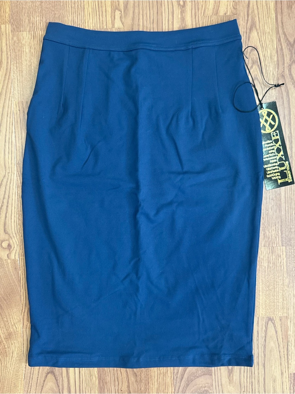 ❤️ NWT Size 2 Women’s Navy Pencil Skirt Stretch (B11)
